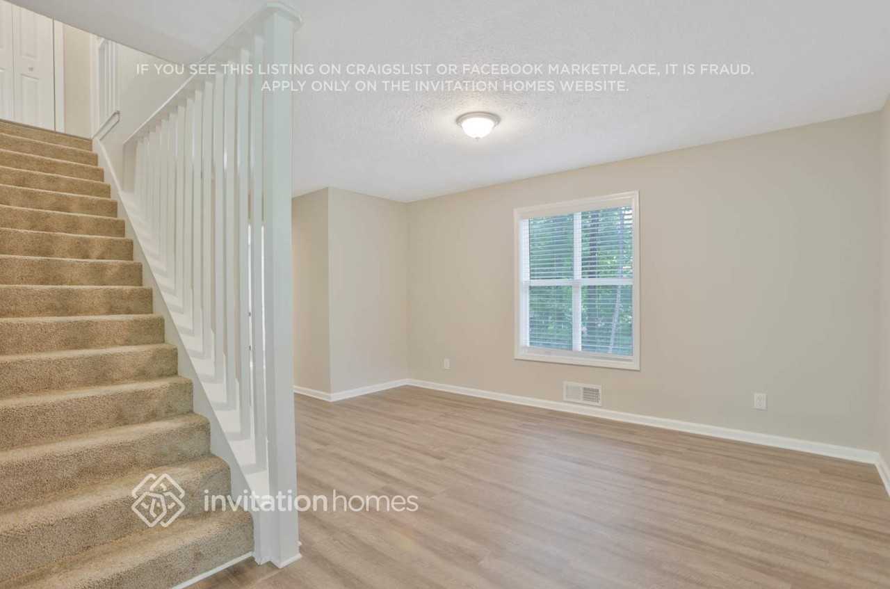 1136 Norfolk Dr Nw - Photo 6 of 24