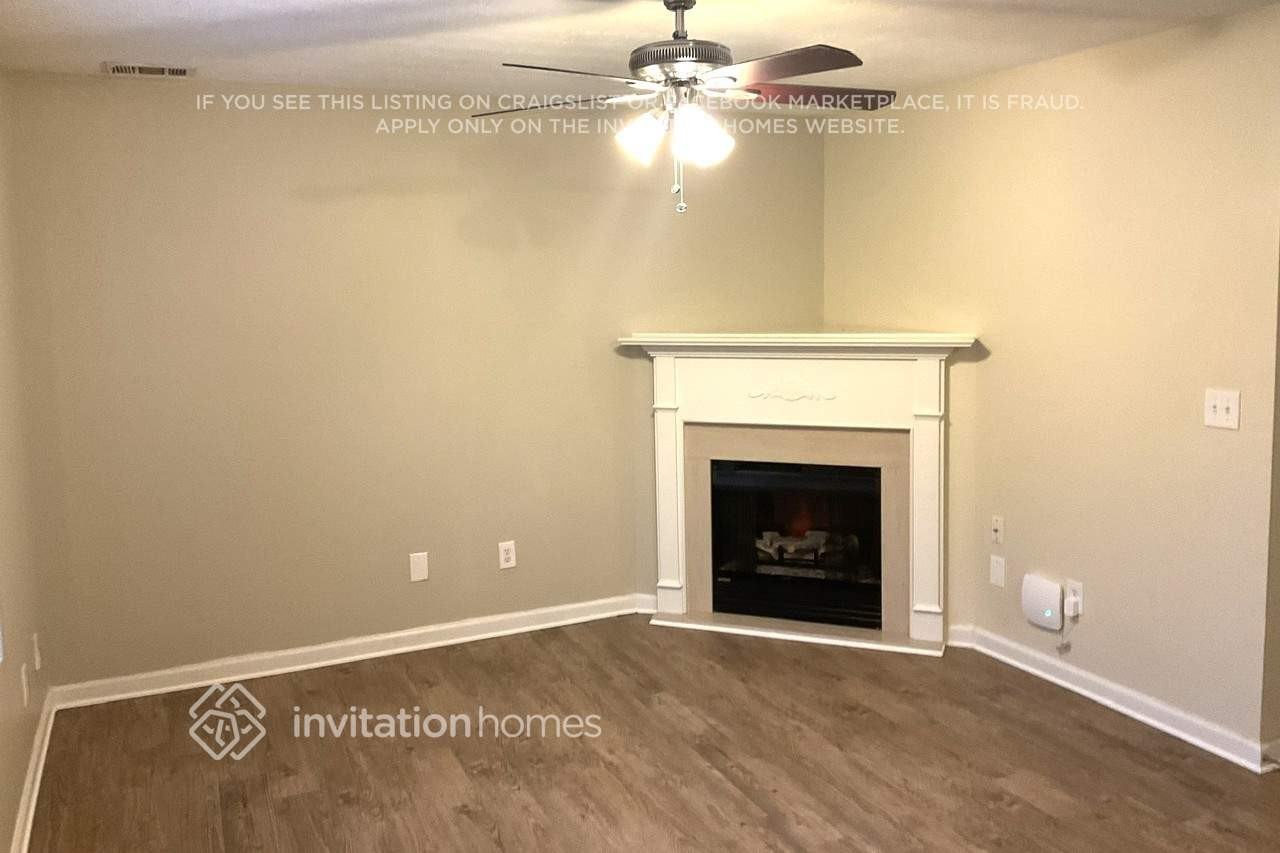 715 Carlton Pointe Way - Photo 2 of 12