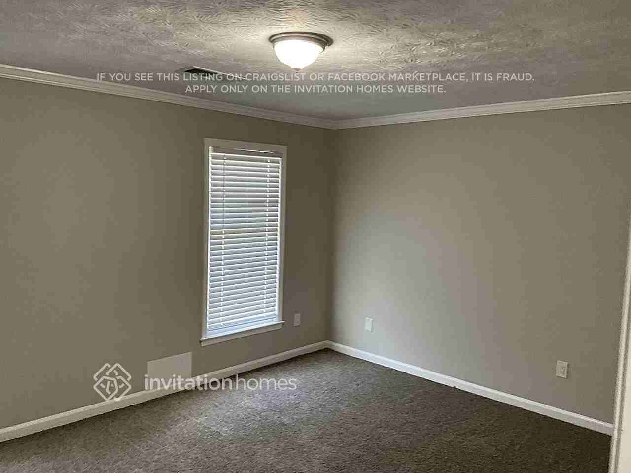 6510 Edenfield Dr - Photo 7 of 11