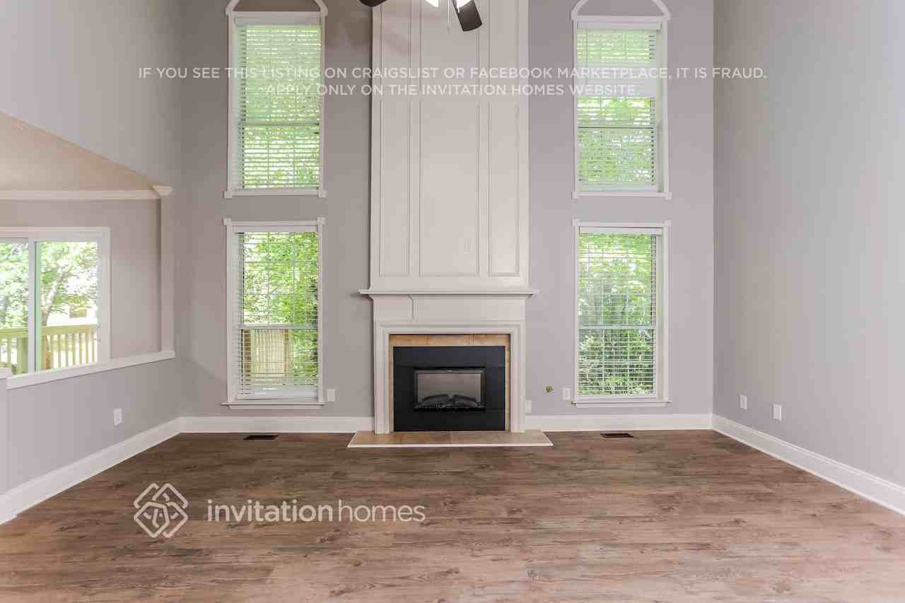 3755 Oak Park Dr - Photo 5 of 19