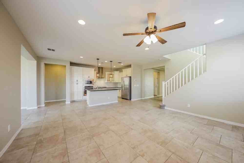 10642 W Anna Ave - Photo 6 of 20