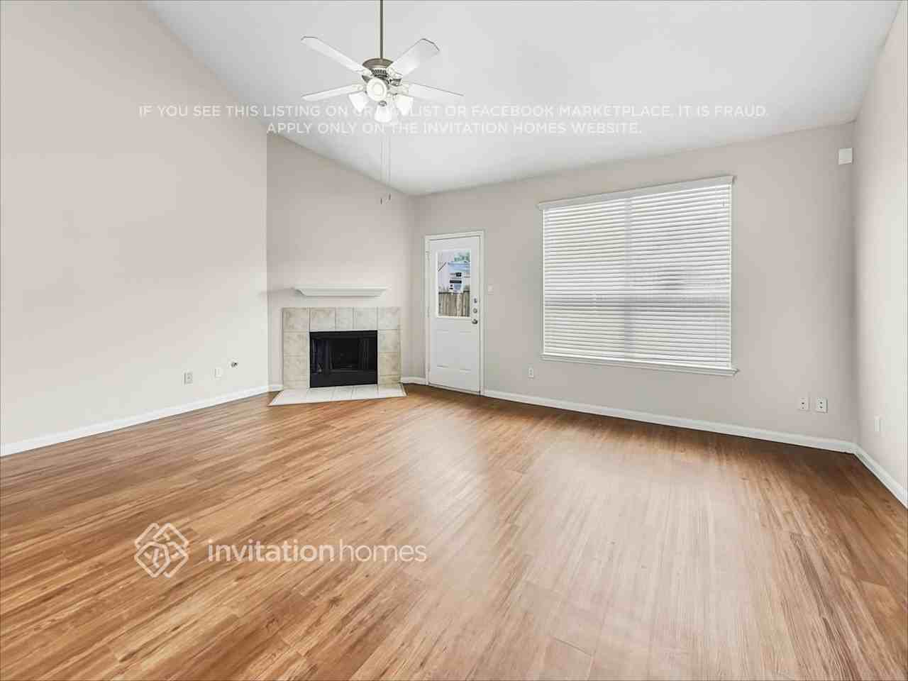3807 Liberty Square Trl - Photo 5 of 23