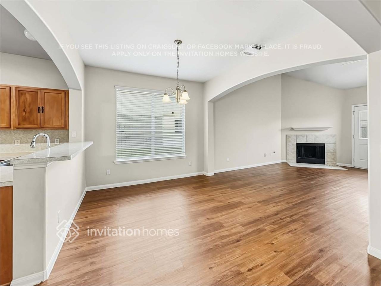 3807 Liberty Square Trl - Photo 7 of 23
