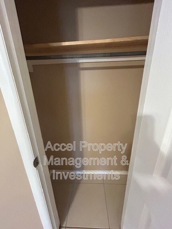 2401 Gumwood Ave #8 - Photo 7 of 12