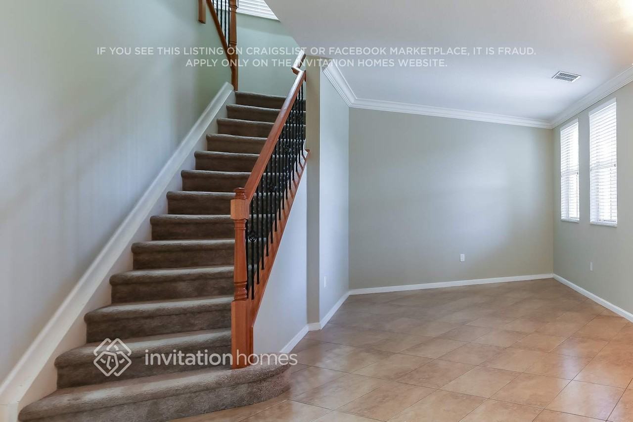 2709 Pienza Cir - Photo 3 of 17
