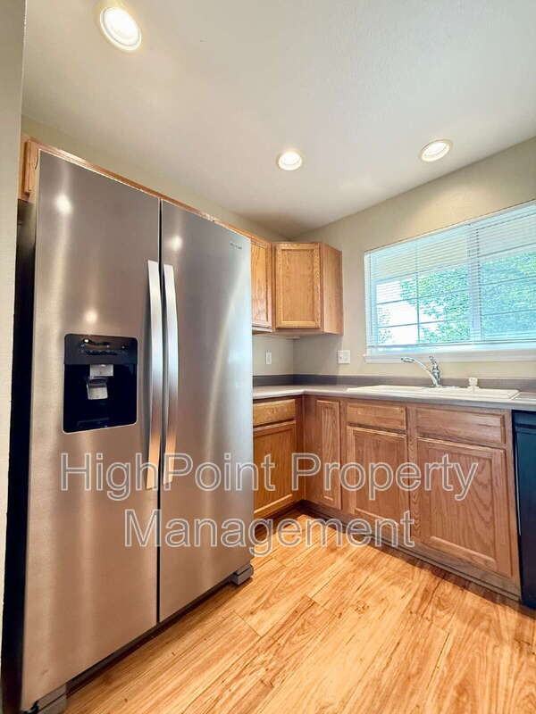 5187 Pelican St - Photo 5 of 21