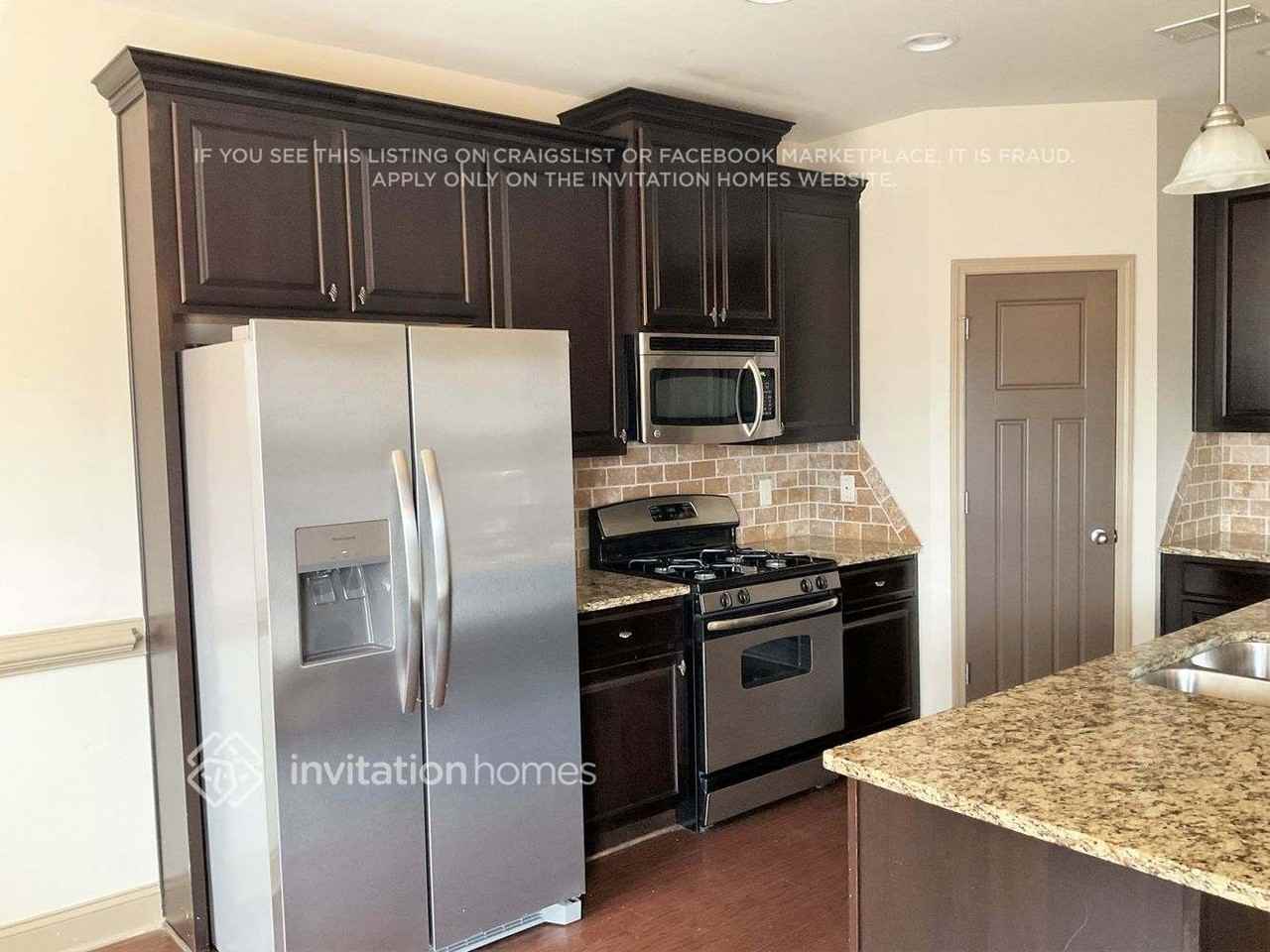 3968 Sovereign Dr - Photo 2 of 9