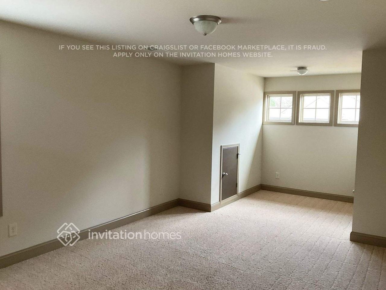3968 Sovereign Dr - Photo 6 of 9