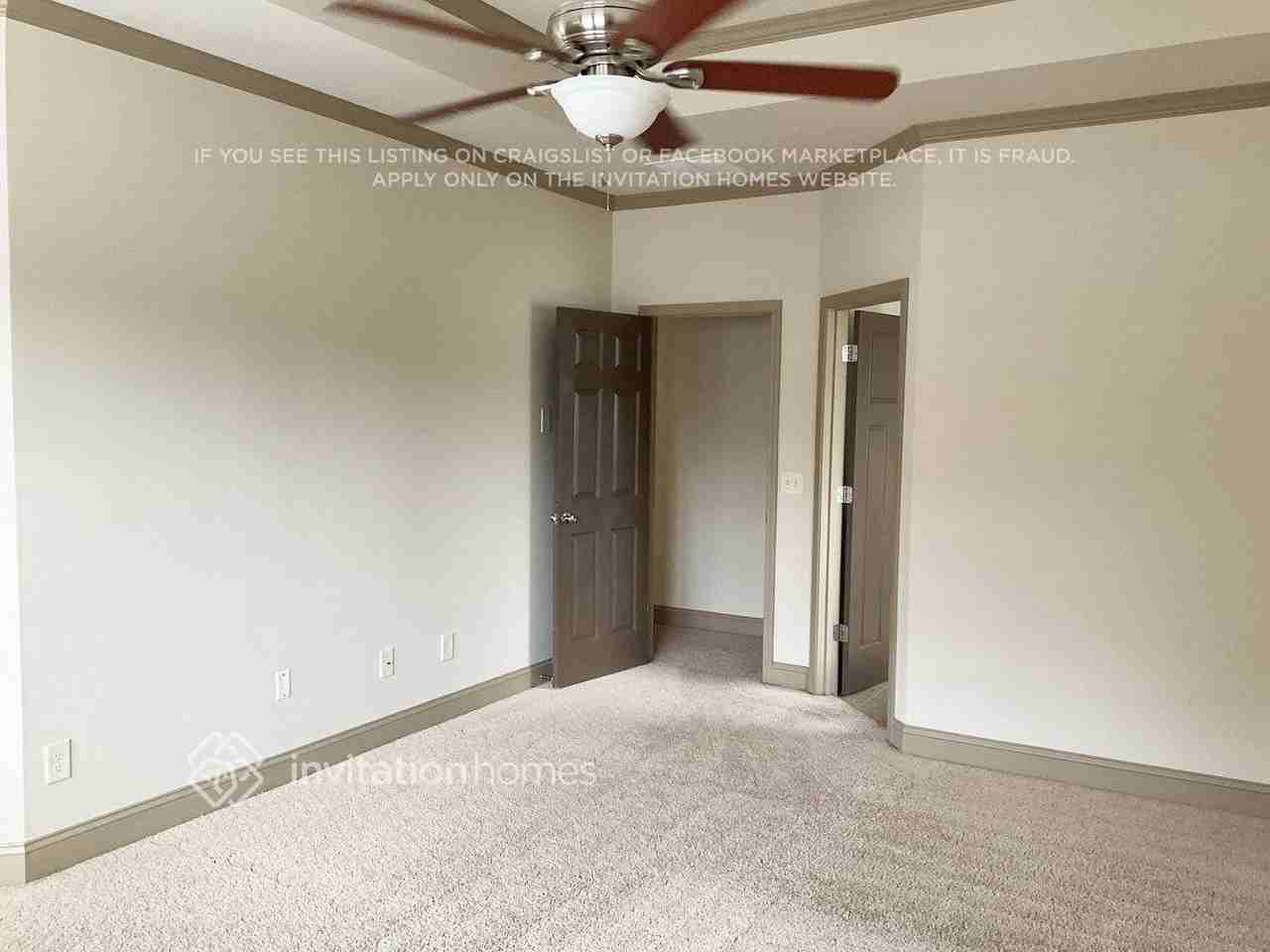 3968 Sovereign Dr - Photo 7 of 9