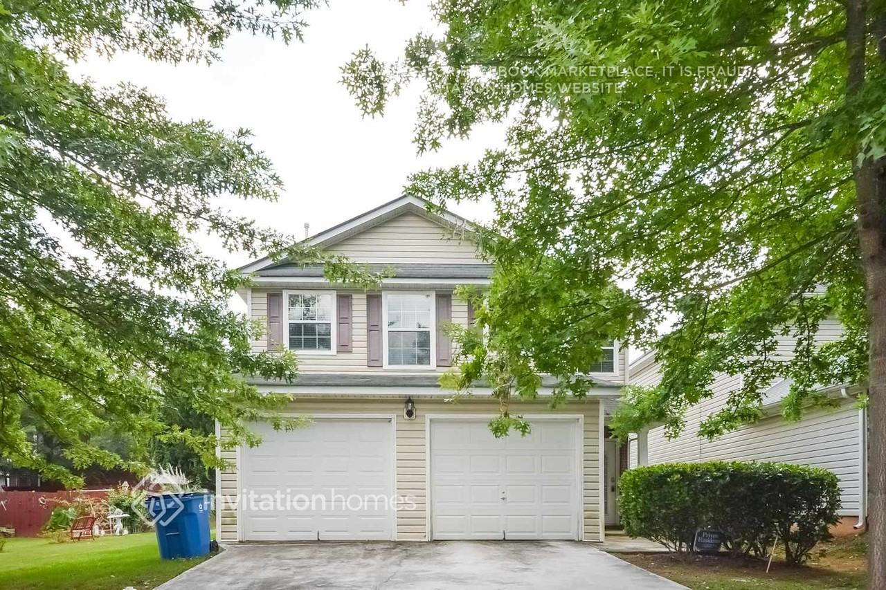 345 Barshay Dr - Photo 2 of 18