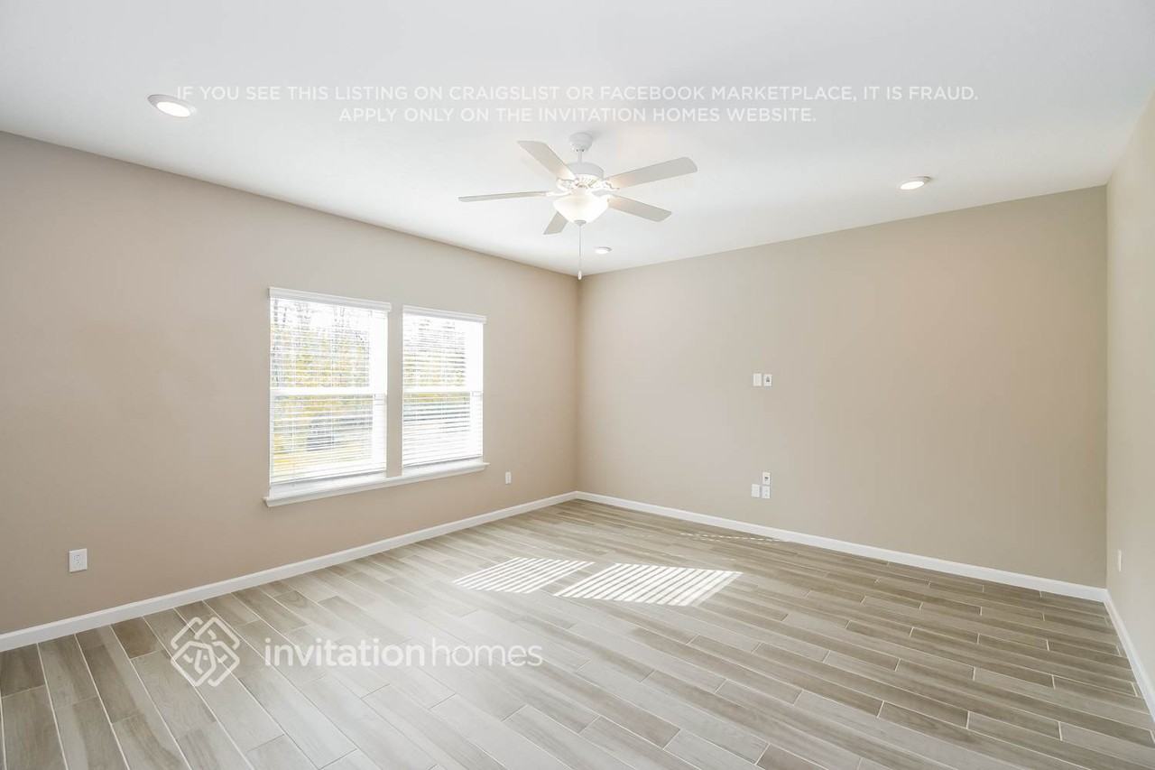 6268 Starlight Dr - Photo 4 of 18
