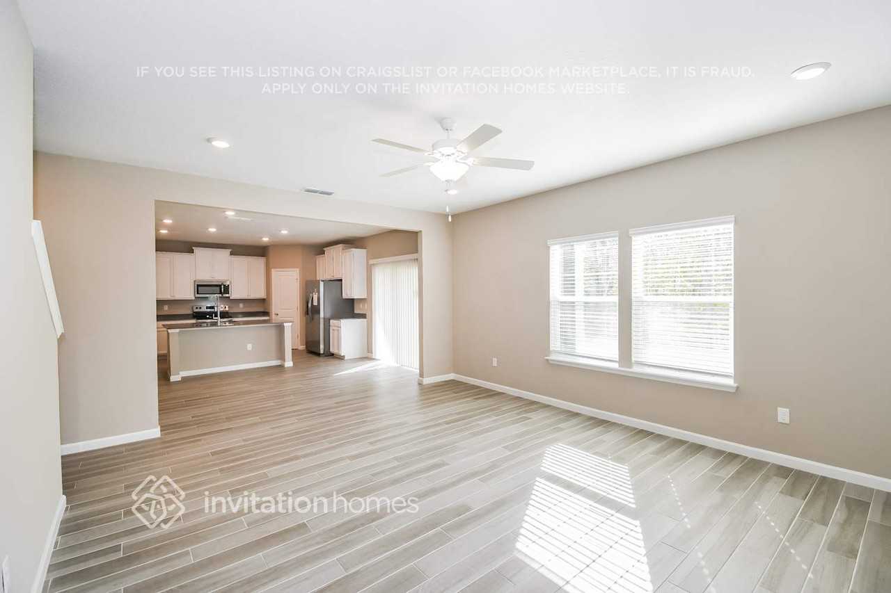 6268 Starlight Dr - Photo 5 of 18