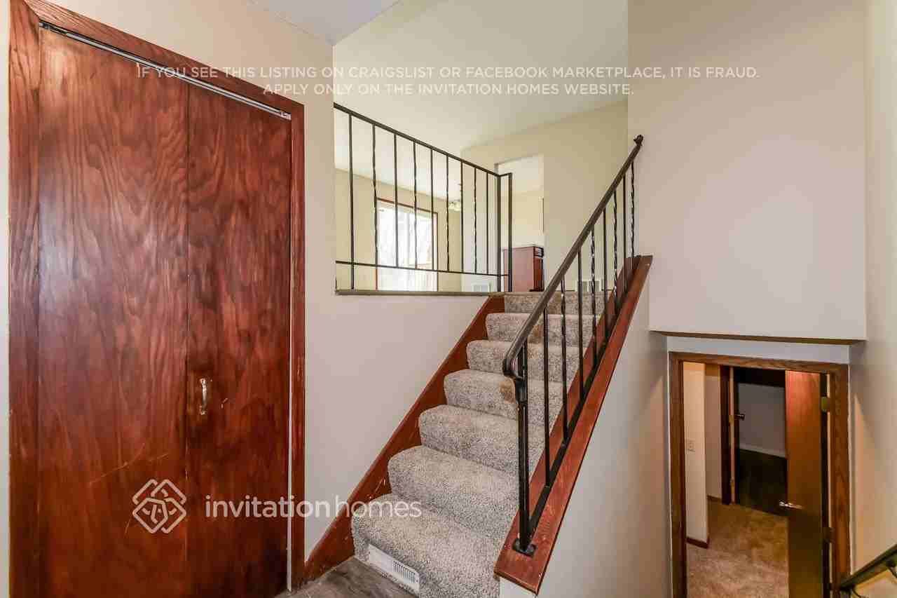 2948 France Ave N - Photo 4 of 18