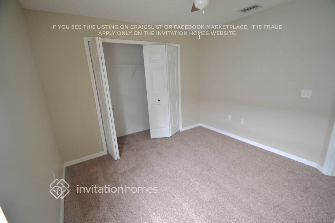 6424 Coral Creek Ct - Photo 3 of 8