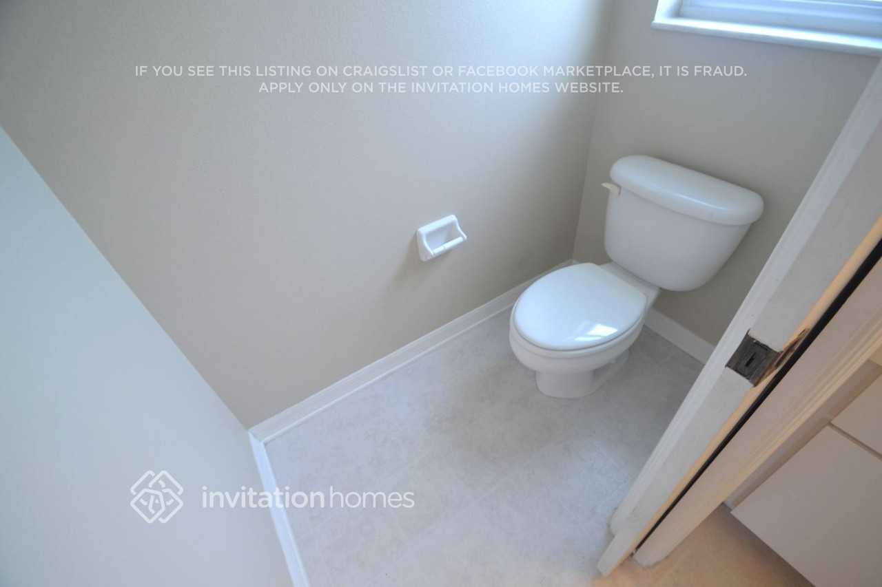 6424 Coral Creek Ct - Photo 6 of 8