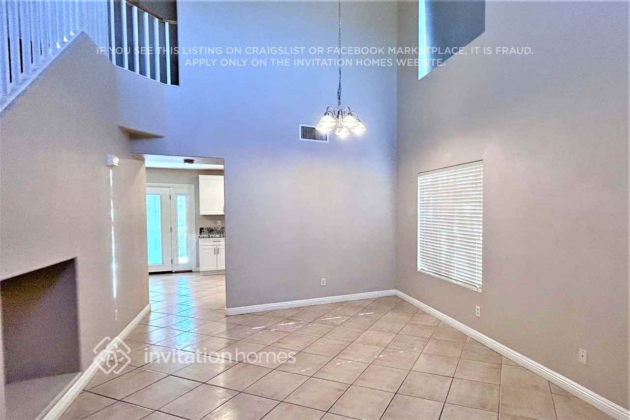 539 Country Apple Ave - Photo 3 of 14