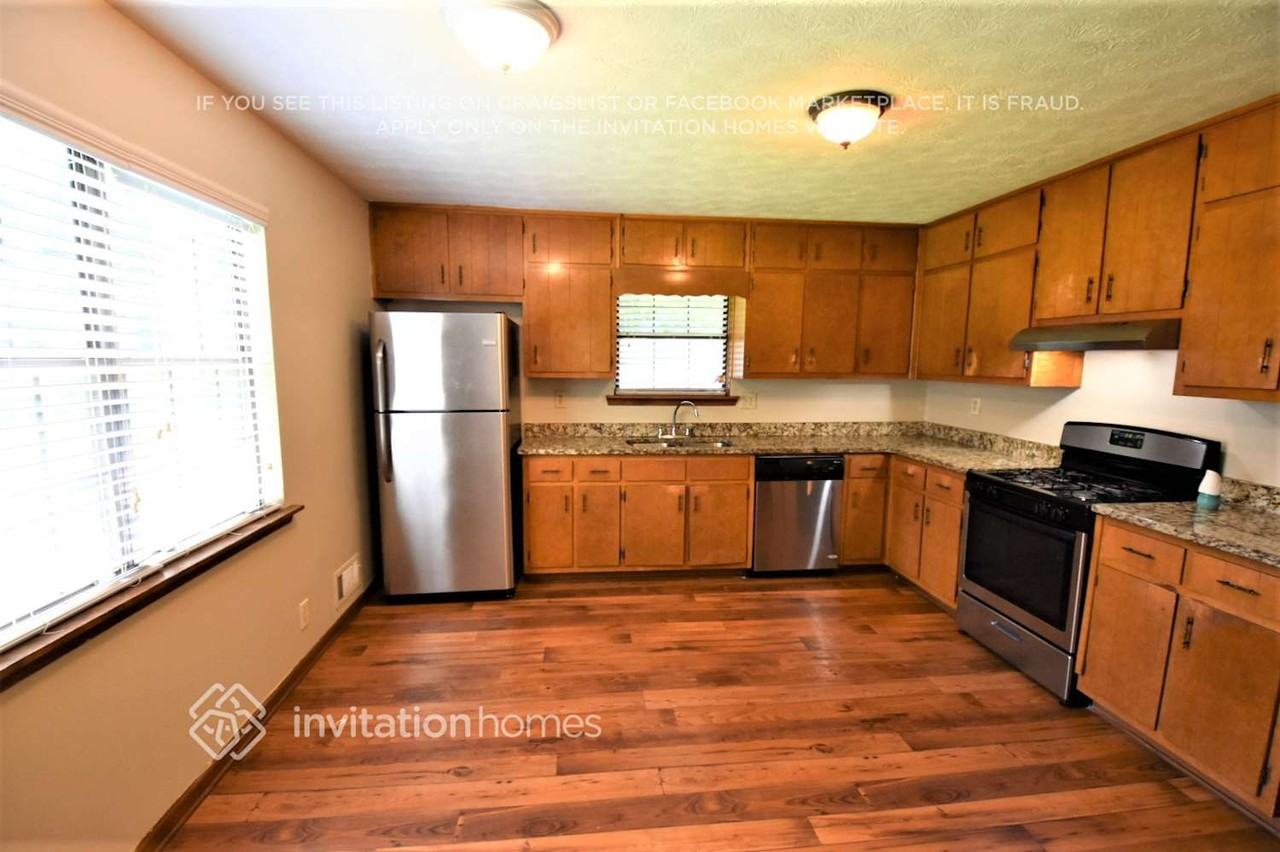 362 Buck Ct - Photo 5 of 12