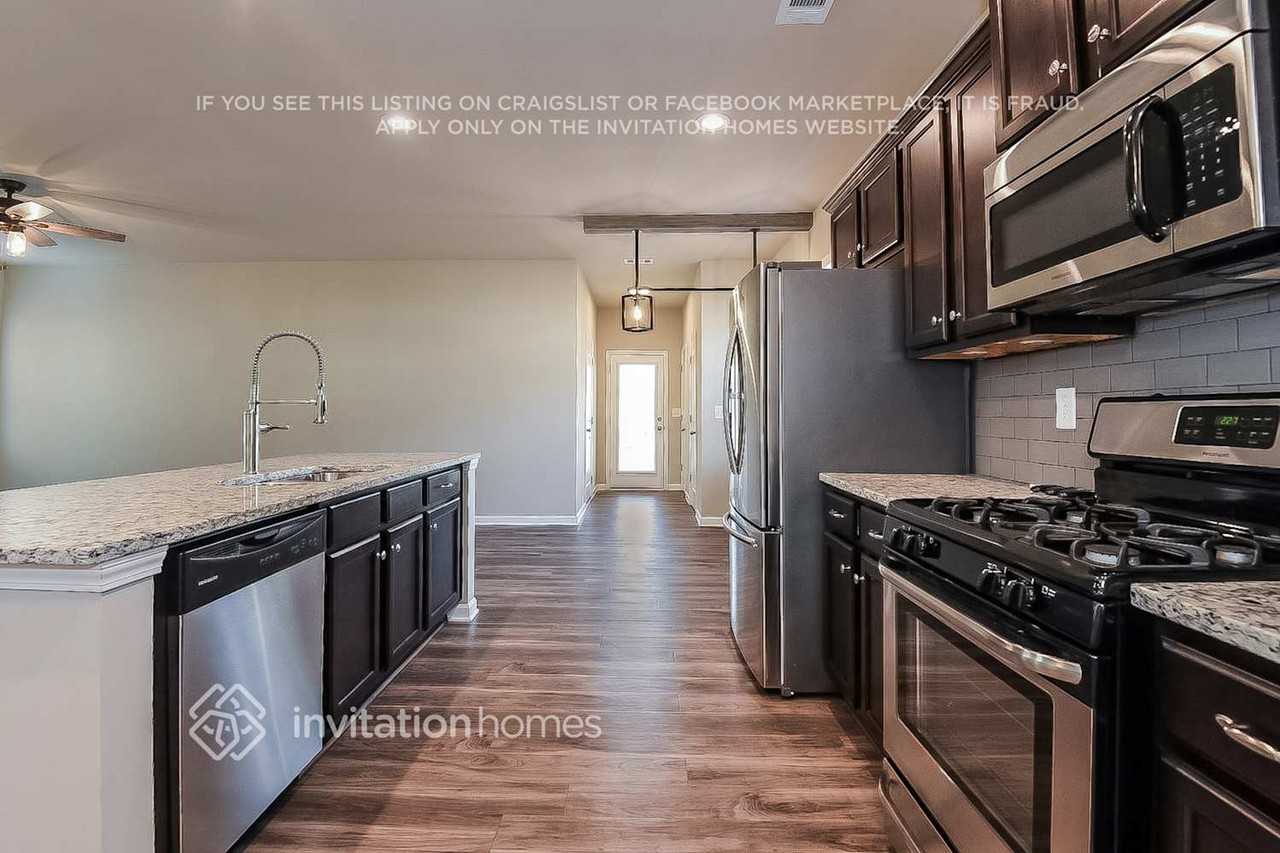 657 Sunflower Dr - Photo 5 of 16