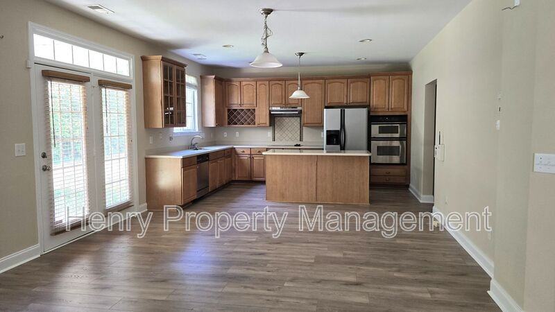 314 Ashburn Ln - Photo 5 of 23