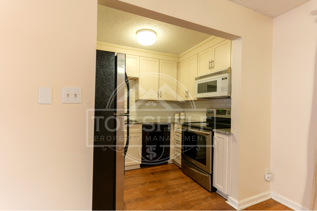 4266 Roswell Road Northeast - 1Apt K2 #1 - Photo 7 of 19
