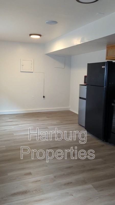 2515 Broadway St - Photo 3 of 6