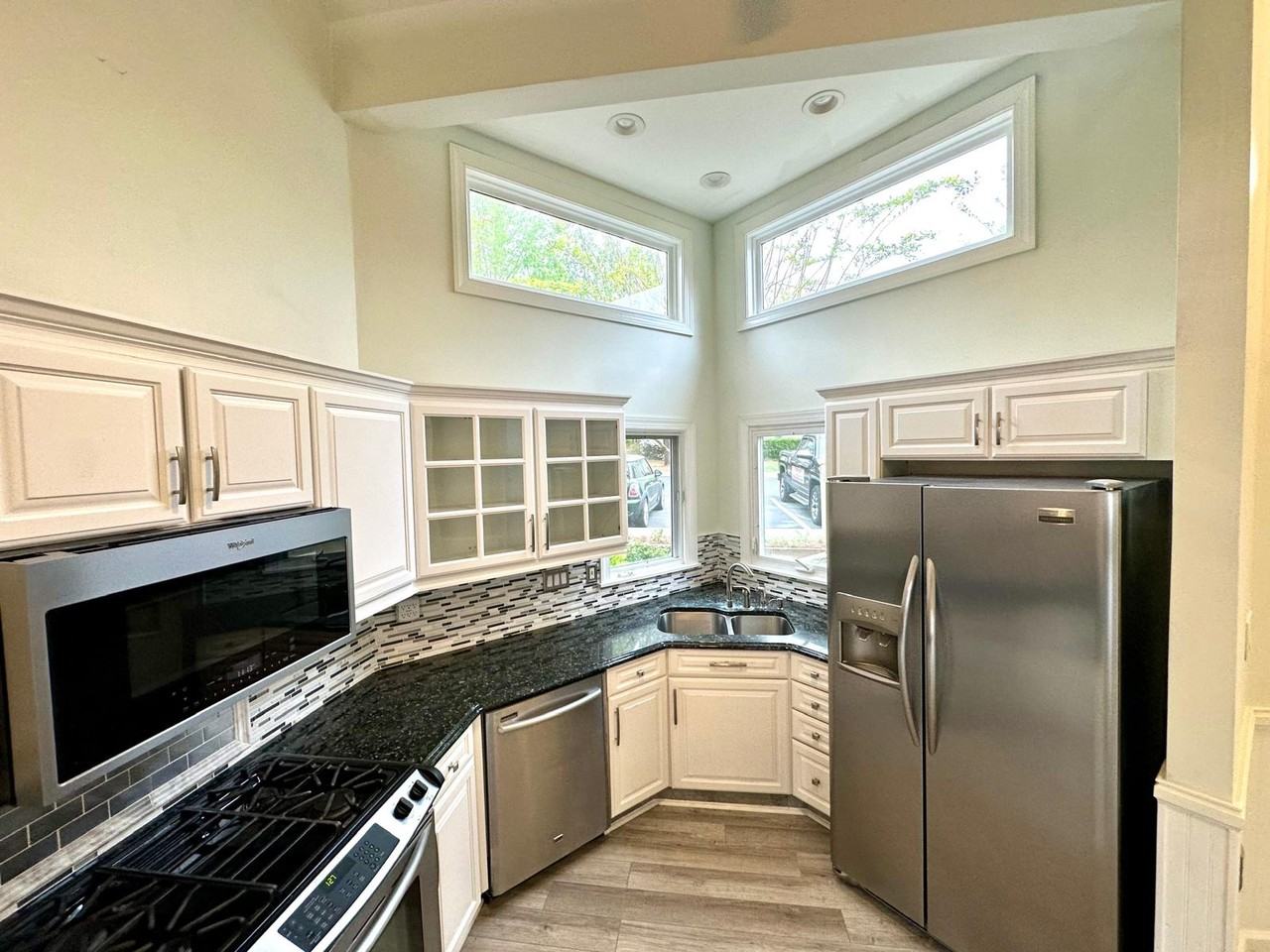 14051 Queens Harbor Rd #1 - Photo 5 of 50