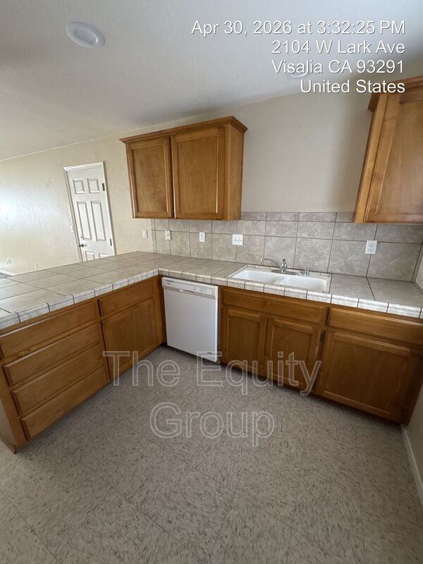 2104 W Lark Ave - Photo 7 of 19