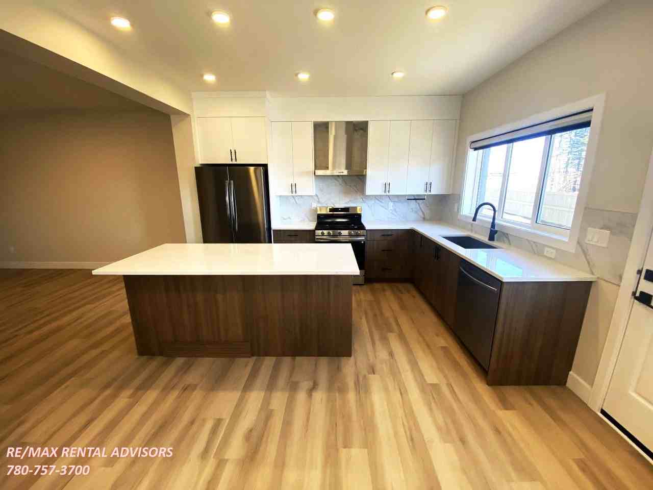 UPPER 819 Rowan Close Southwest - Photo 6 of 27
