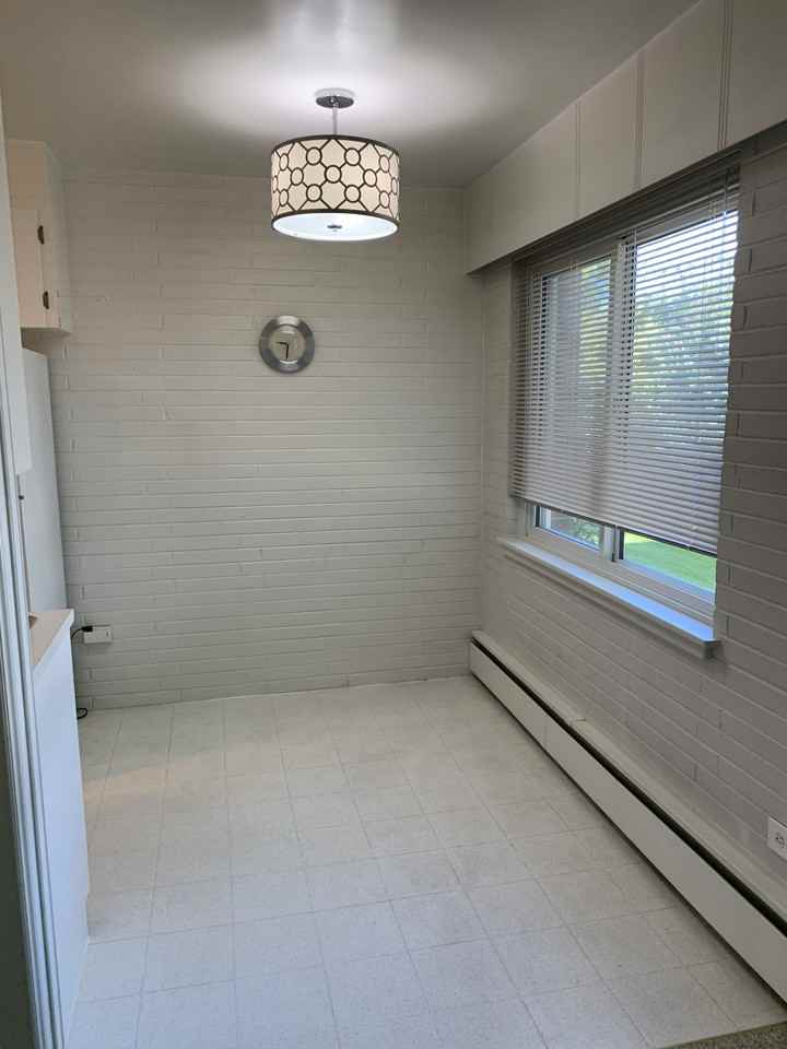 Main Street Apartment - Photo 5 of 12