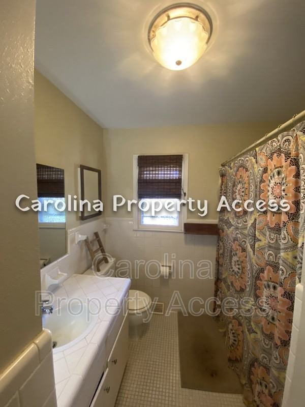 207 Bennington Dr - Photo 7 of 10