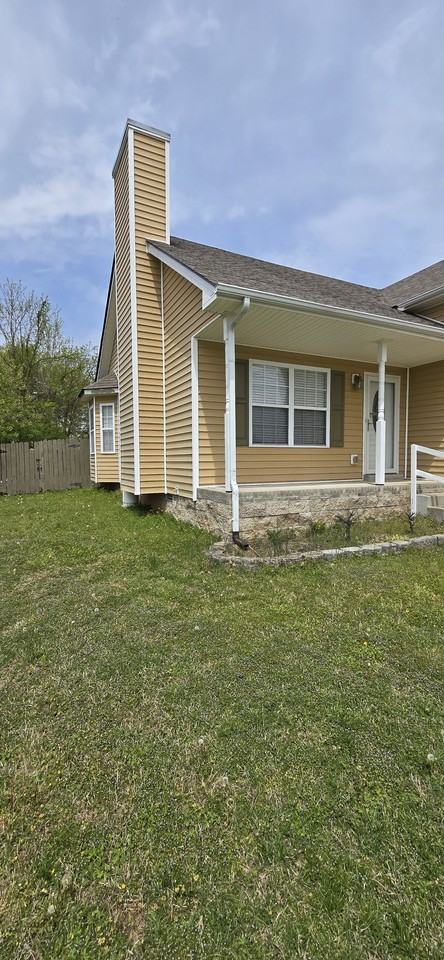 1340 Loren Cir #1 - Photo 2 of 17