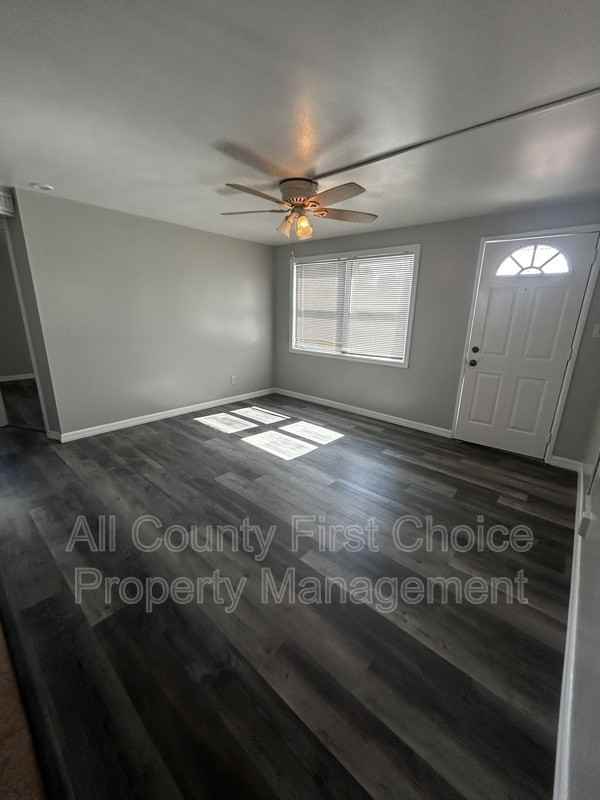 11504 103rd St - Photo 5 of 16