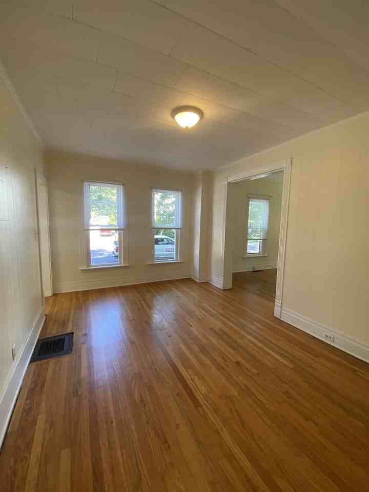 245 Park Ave #4 - Photo 3 of 10