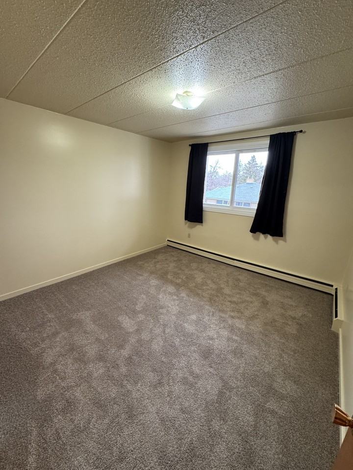 33 Shaw St - Photo 6 of 10