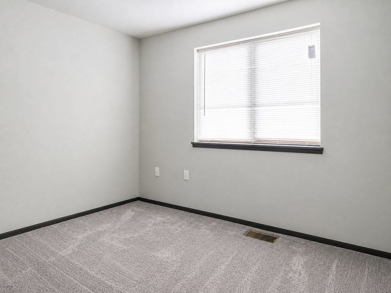Garden Villas Apartments - Photo 3 of 30