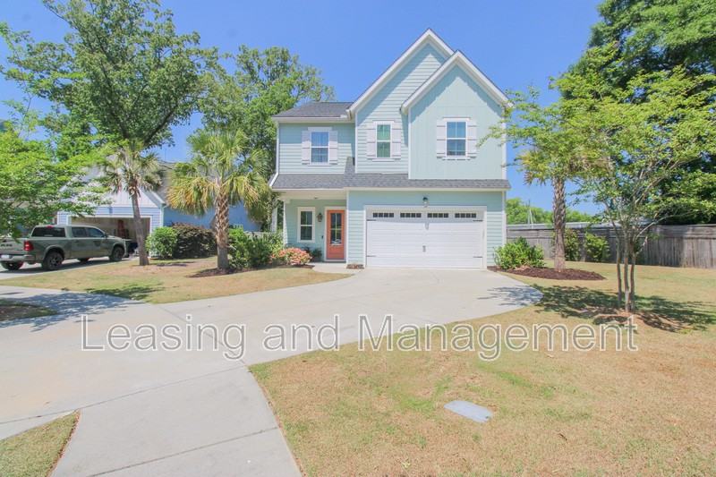 2352 Lantern St - Photo 2 of 33