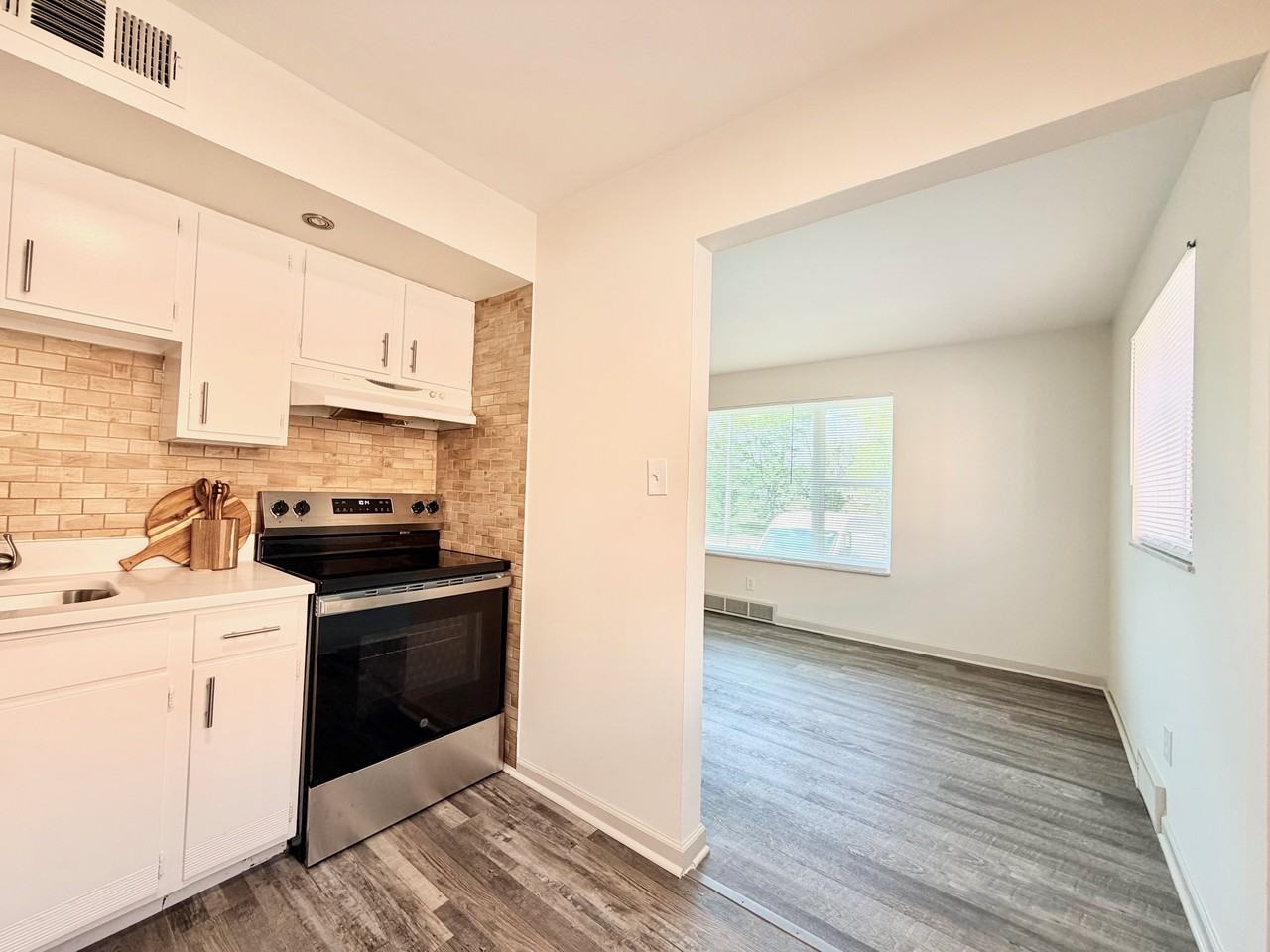4101 Germania Avenue #1A - Photo 3 of 9