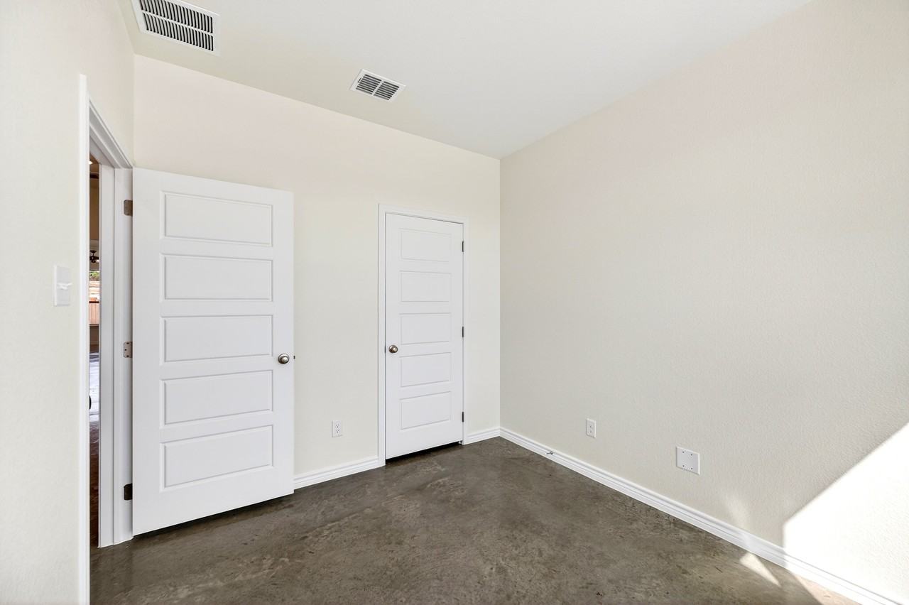 628 Pacific Crest Trl #1 - Photo 2 of 13