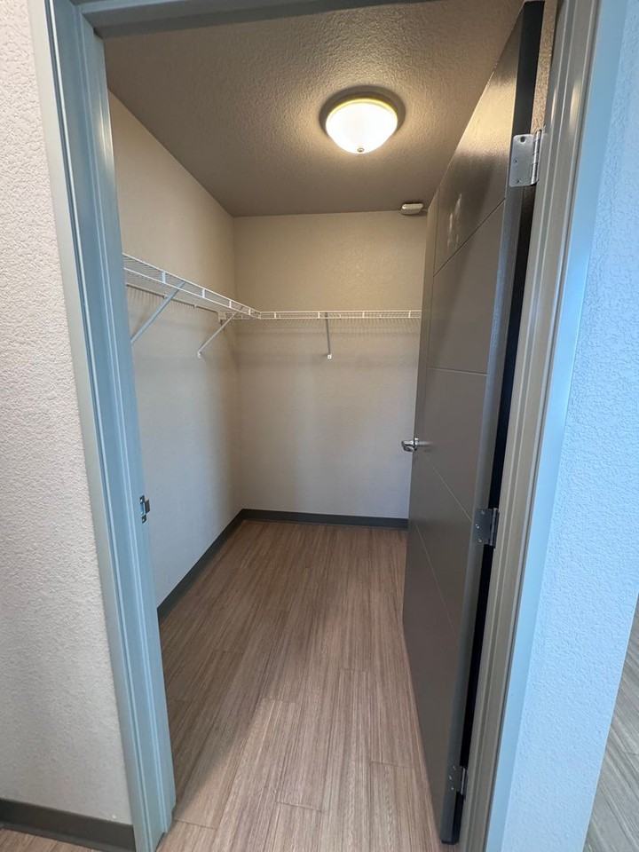 Apex Apartments - Photo 4 of 42