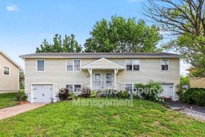 featured image of 1324 E 152nd Ter