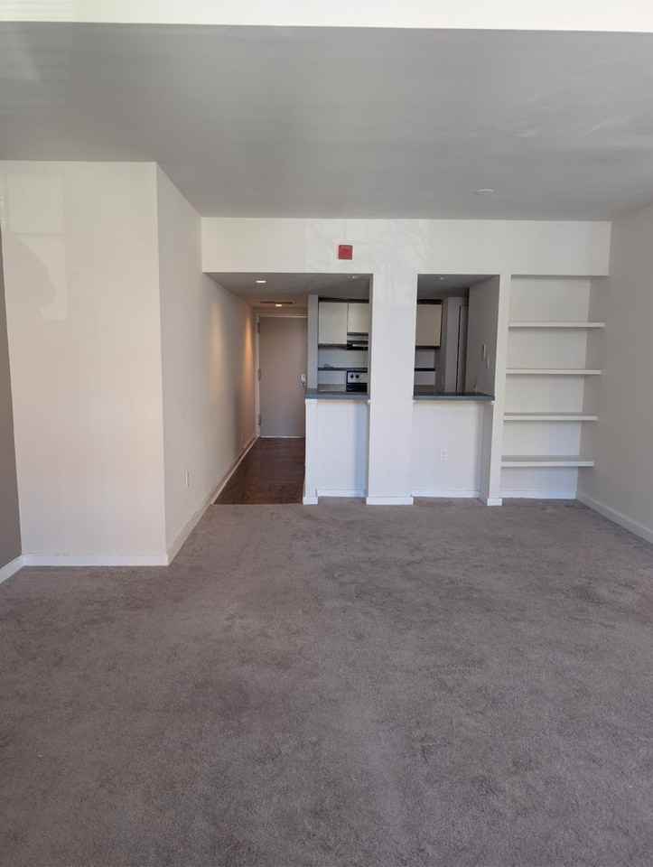 24 S Bank St #201 - Photo 3 of 9