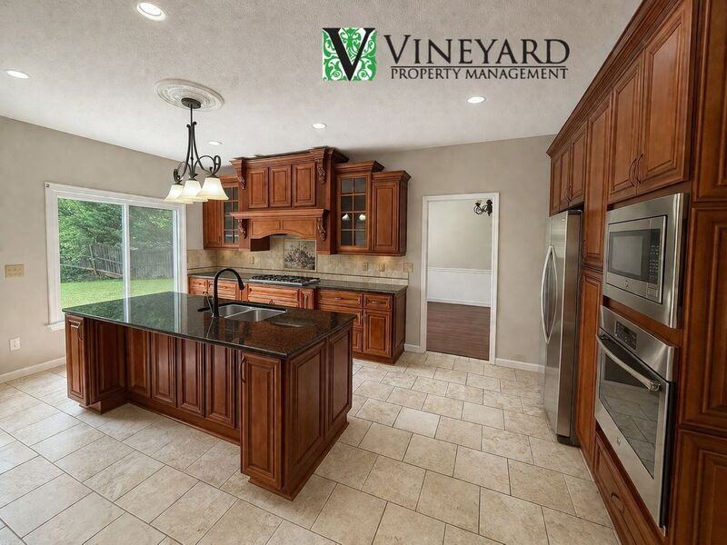 3415 N Cook Rd - Photo 5 of 24
