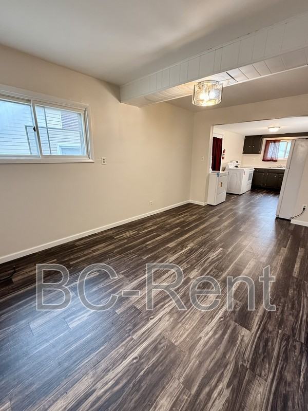526 Adams St #2 - Photo 6 of 16