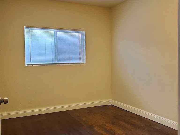 3133 Clay Ave #1 - Photo 5 of 22