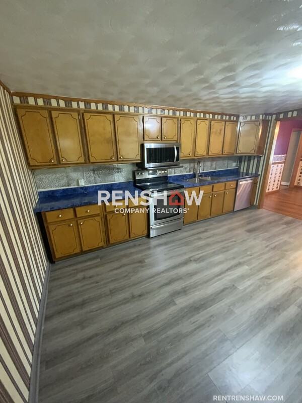 30 Trader Ln - Photo 2 of 19