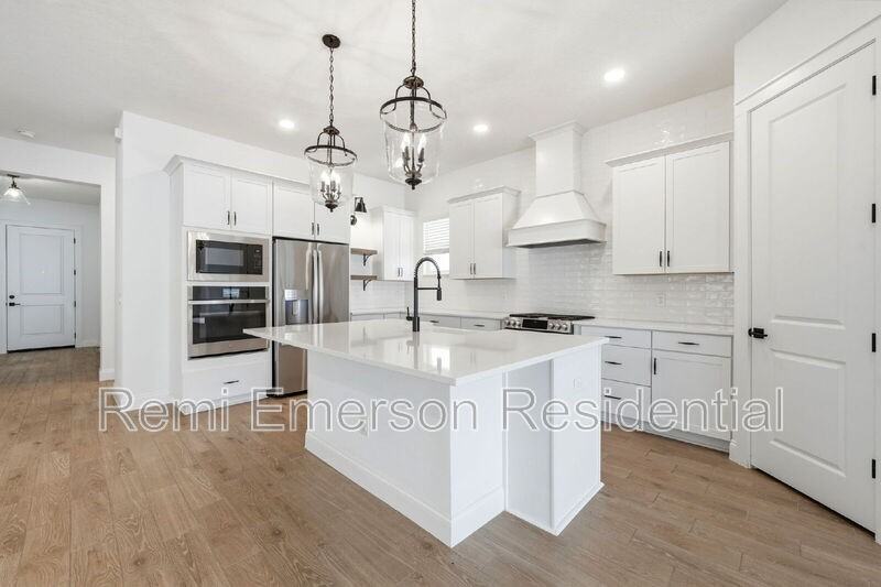 12626 Clear Sapphire Dr - Photo 6 of 30