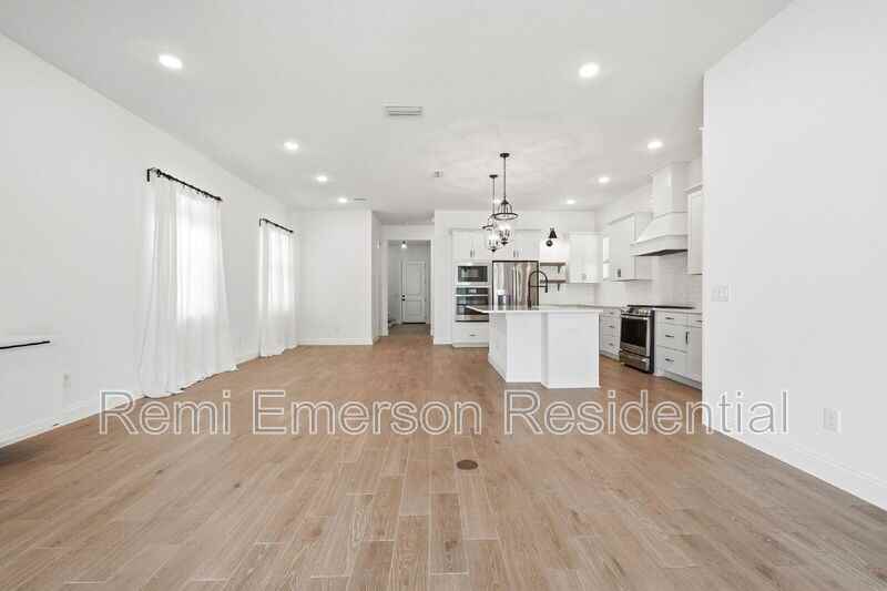 12626 Clear Sapphire Dr - Photo 7 of 30