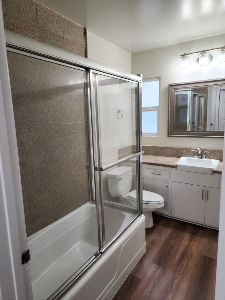 1600 West Broadway #17A - Photo 6 of 15