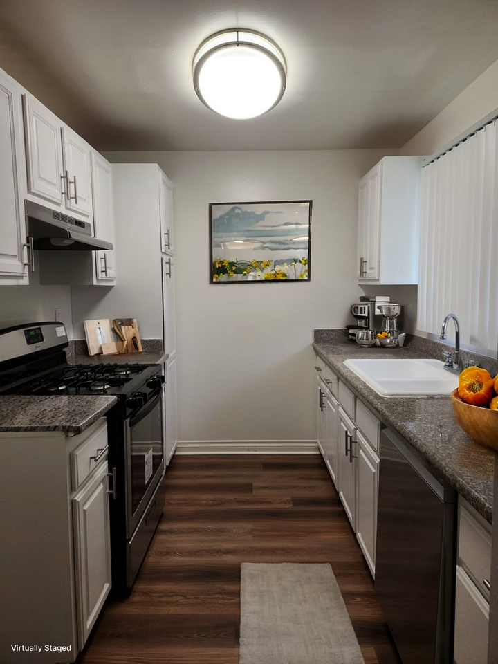 1600 West Broadway #17A - Photo 2 of 15