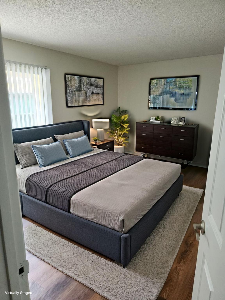 1600 West Broadway #17A - Photo 3 of 15